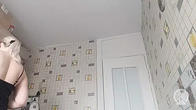 Snapshot of Melorini chatting on 02-22-26, 02:58 Melorini online show from 02-22-26, 02:58