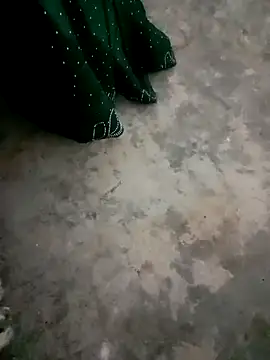 Snapshot of Miya_sistar chatting on 10-07-25, 01:12 Miya sistar online show from 10-07-25, 01:12