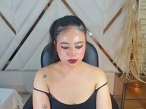 Snapshot of Cleosex01 chatting on 10-17-25, 04:16 Cleosex01 online show from 10-17-25, 04:16