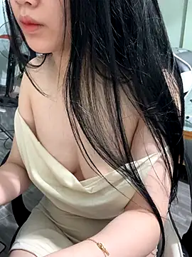 Beyeuuu online show from 11-29-25, 12:38