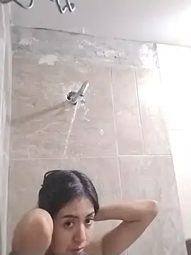 Lollysmile26 online show from 12-20-25, 01:19