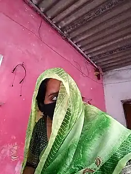 Snapshot of Cr_sonam chatting on 02-07-26, 12:24 Cr sonam online show from 02-07-26, 12:24