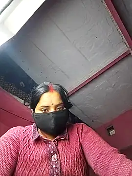 Snapshot of Cr_sonam chatting on 02-10-26, 11:04 Cr sonam online show from 02-10-26, 11:04