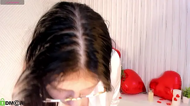 BellaWink online show from 03-18-26, 12:03