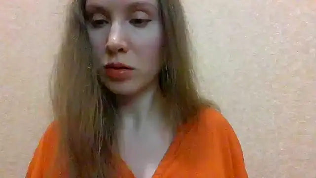 Snapshot of Lynirina chatting on 02-03-26, 02:53 Lynirina online show from 02-03-26, 02:53