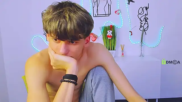 Snapshot of rico_steel chatting on 02-17-26, 09:34 rico steel online show from 02-17-26, 09:34