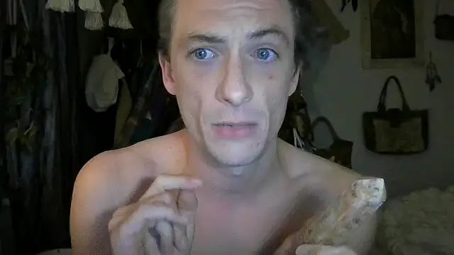 Snapshot of Dubbsssss chatting on 04-17-26, 07:22 Dubbsssss online show from 04-17-26, 07:22