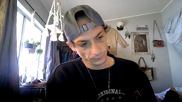 Snapshot of Dubbsssss chatting on 03-12-26, 06:34 Dubbsssss online show from 03-12-26, 06:34