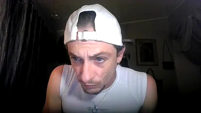 Snapshot of Dubbsssss chatting on 05-16-26, 08:02 Dubbsssss online show from 05-16-26, 08:02