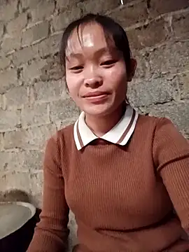 Snapshot of Young_vietnamese chatting on 10-07-25, 02:12 Young vietnamese online show from 10-07-25, 02:12