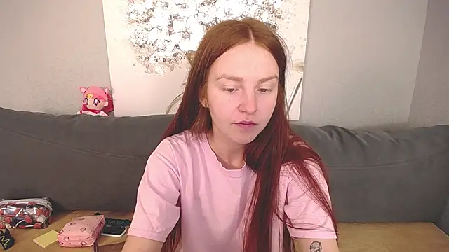 Evarey  online show from 10-17-25, 04:27