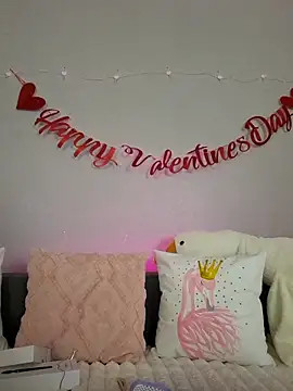 Evarey  online show from 02-19-26, 05:04