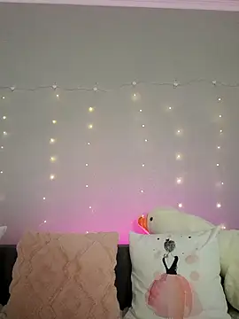 Evarey  online show from 02-24-26, 06:25