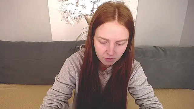 Evarey  online show from 10-13-25, 04:25