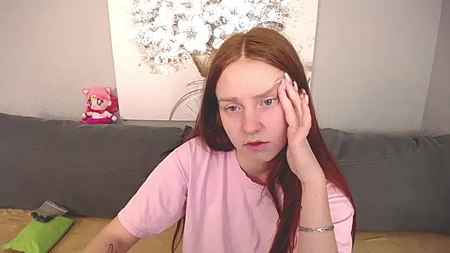 Evarey  online show from 10-20-25, 04:47