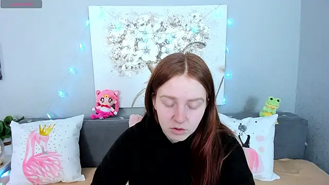 Evarey  online show from 12-19-25, 06:27