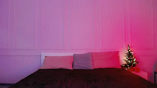 LexieSugar online show from 12-21-25, 02:41