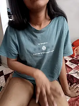 Snapshot of anshika0124 chatting on 04-10-26, 06:31 anshika0124 online show from 04-10-26, 06:31