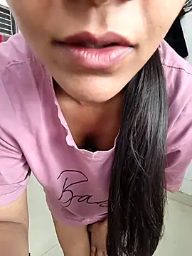 anshika0124 online show from 01-15-26, 05:55