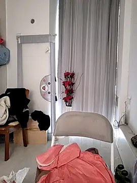 nini10052025 online show from 12-16-25, 03:55