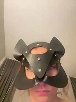 Teengirlmiaa online show from 02-15-26, 07:24