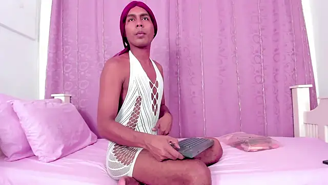 nahomy smiith online show from 11-03-25, 08:12