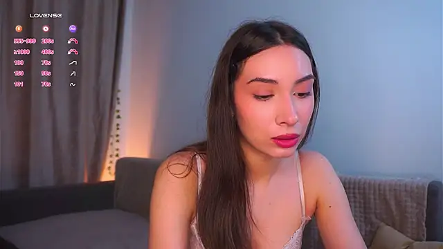 Snapshot of MissyHuf chatting on 03-03-26, 08:32 MissyHuf online show from 03-03-26, 08:32