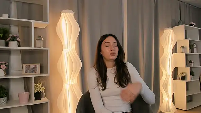 MissyHuf online show from 10-08-25, 08:27