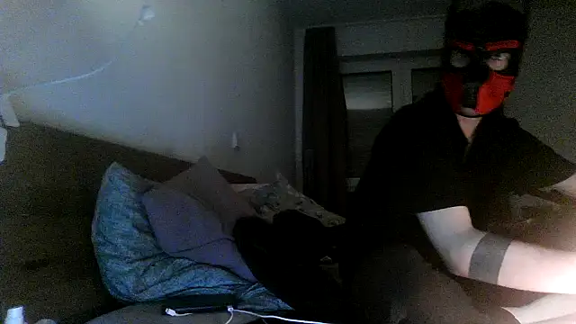 MolleDolle online show from 11-17-25, 04:11