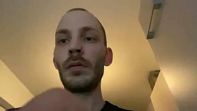 MolleDolle online show from 04-18-26, 03:36
