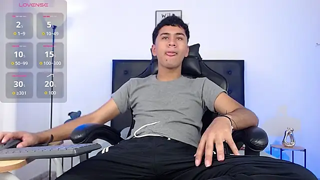 Alancum7 online show from 07-13-26, 01:21