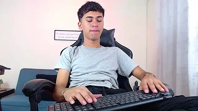 Alancum7 online show from 03-20-26, 01:01