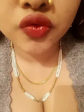 Beauty Queen Soniya online show from 01-15-26, 12:41