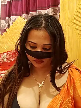 Snapshot of Beauty_Queen_Soniya chatting on 02-05-26, 10:05 Beauty Queen Soniya online show from 02-05-26, 10:05