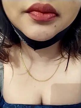 Snapshot of Beauty_Queen_Soniya chatting on 01-16-26, 04:22 Beauty Queen Soniya online show from 01-16-26, 04:22