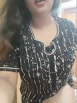 Beauty Queen Soniya online show from 06-16-26, 02:44
