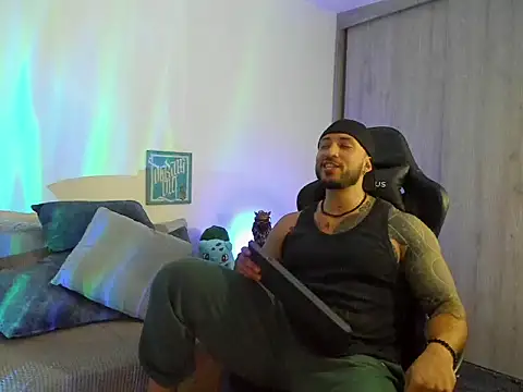 Dave-Max01 online show from 11-07-25, 03:11