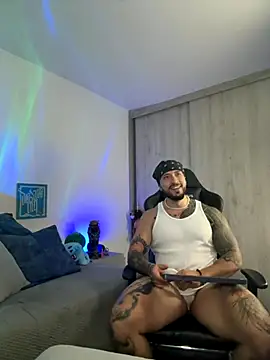 Dave-Max01 online show from 11-22-25, 02:38