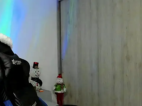 Dave-Max01 online show from 12-02-25, 02:23