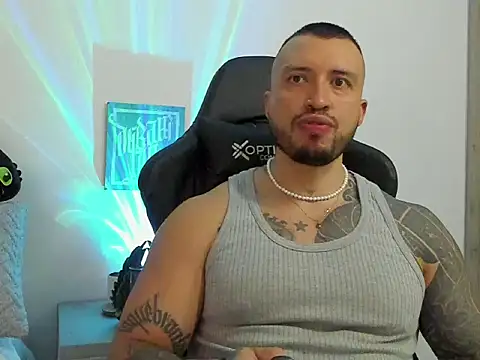 Dave-Max01 online show from 10-28-25, 10:52