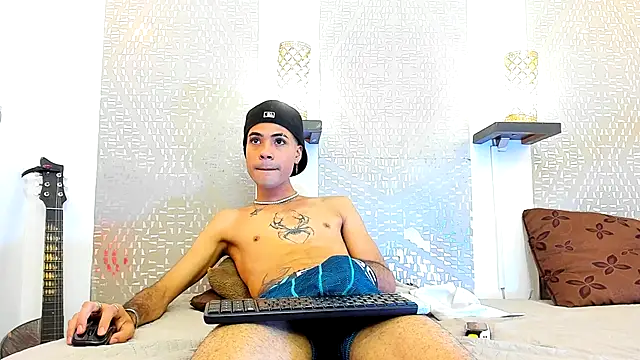 JacobBlackwell  online show from 10-13-25, 08:05