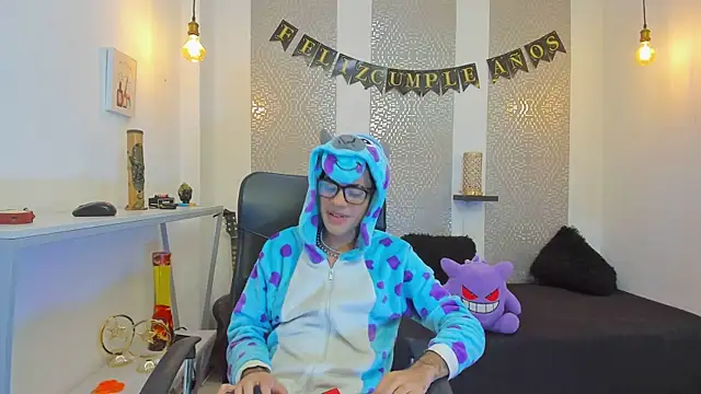 JacobBlackwell  online show from 11-20-25, 07:25