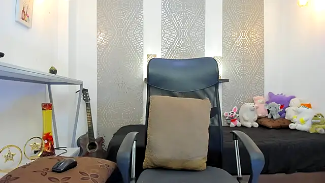 JacobBlackwell  online show from 10-25-25, 07:03