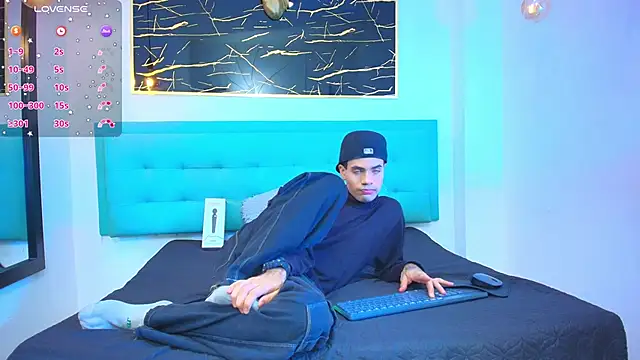 JacobBlackwell  online show from 11-12-25, 04:16