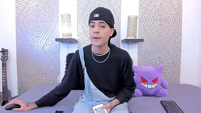 JacobBlackwell  online show from 12-17-25, 07:30