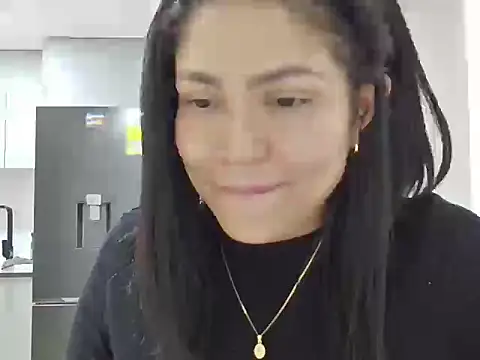 Snapshot of Ina_Jody chatting on 10-08-25, 02:57 Ina Jody online show from 10-08-25, 02:57