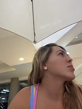 camila vanucci- online show from 03-25-26, 02:49