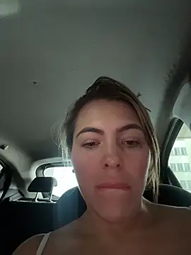 Snapshot of camila_vanucci- chatting on 10-09-25, 04:18 camila vanucci- online show from 10-09-25, 04:18