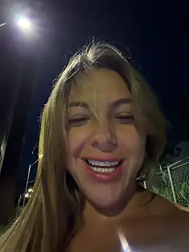 Snapshot of camila_vanucci- chatting on 02-14-26, 11:49 camila vanucci- online show from 02-14-26, 11:49