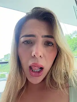 camila vanucci- online show from 06-24-26, 04:05